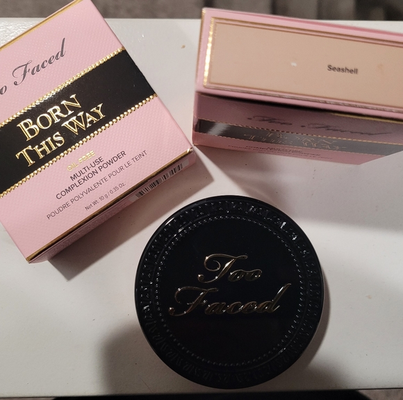 Too Faced BornThis Way Powder Foundation - Picture 1 of 1